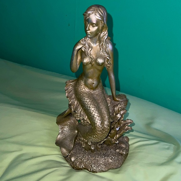 Other - Metallic Mermaid statue